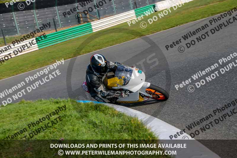PJM Wedding Photography;enduro digital images;event digital images;eventdigitalimages;mallory park;mallory park photographs;mallory park trackday;mallory park trackday photographs;no limits trackdays;peter wileman photography;racing digital images;trackday digital images;trackday photos